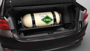 क्यों होता है CNG Car में ब्लॉस्ट? Vadodara हादसे के बाद जान लें ये 3 जरूरी सेफ्टी रूल्स
